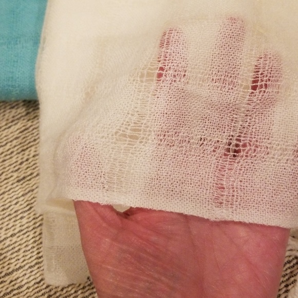 Scarves bundle of two - Picture 3 of 3